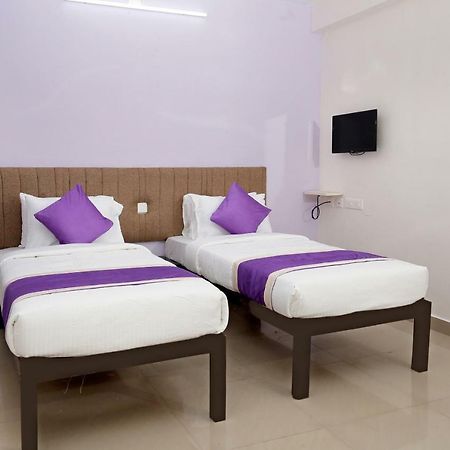 Oyo 9797 Hotel Vbee Plaza トリバンドラム エクステリア 写真